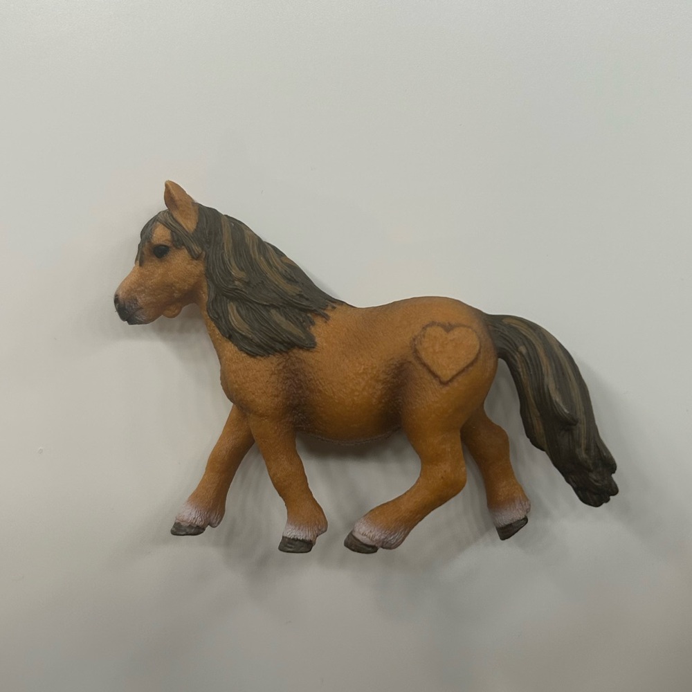 Rare Retired Schleich Miniature Shetland Pony with Heart 2013
